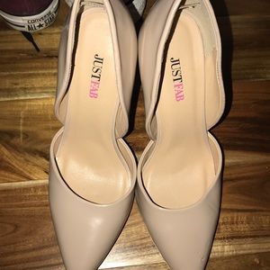 Taupe pumps